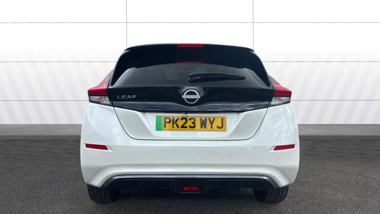 Nissan LEAF 110kW N-Connecta 39kWh 5dr Auto Electric Hatchback